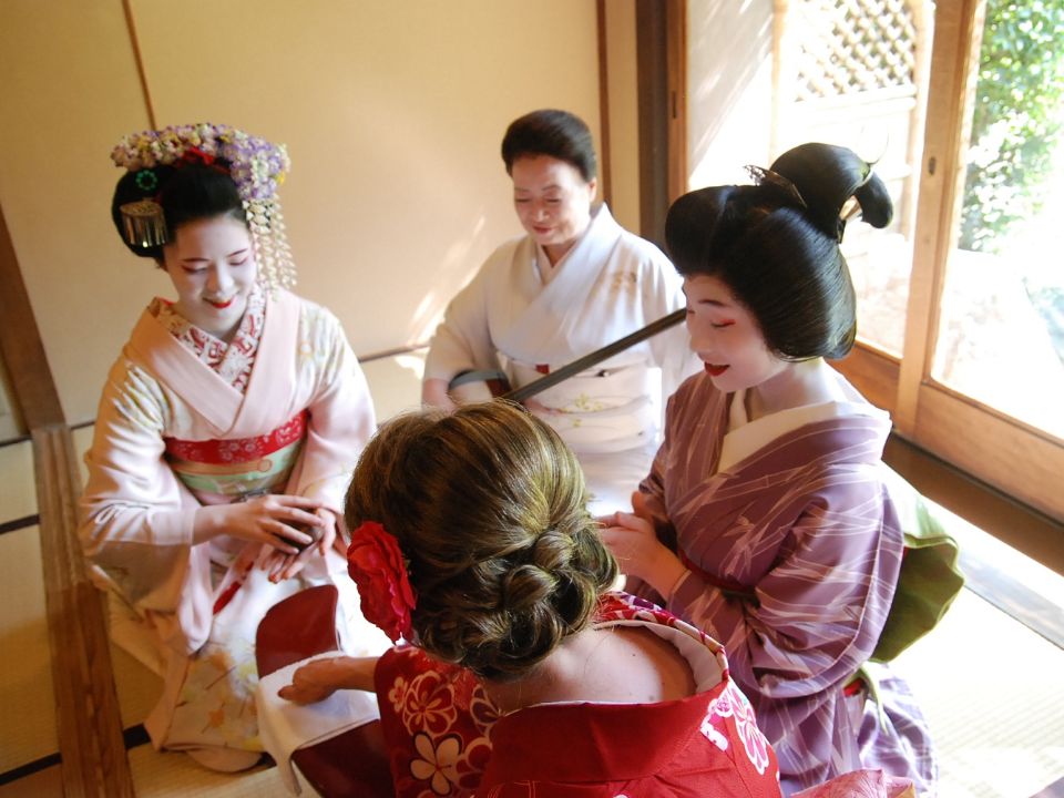 お茶屋、お座敷体験、舞妓さんとお座敷遊び体験、芸妓さん、舞妓さん、祇園、宮川町、先斗町